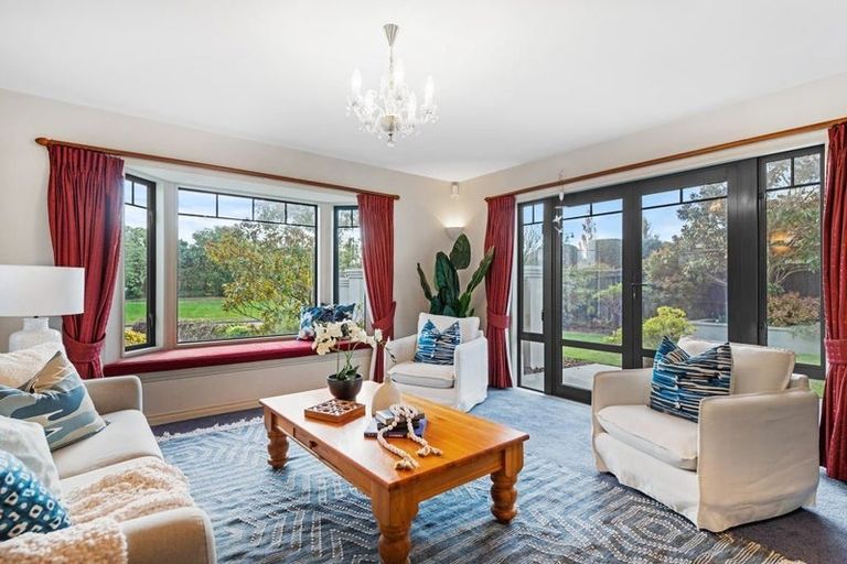 Photo of property in 14 Glasnevin Drive, Casebrook, Christchurch, 8051