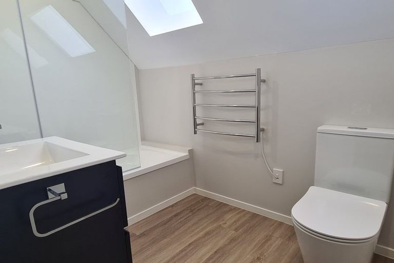 Photo of property in 6 Awarua Street, Ngaio, Wellington, 6035