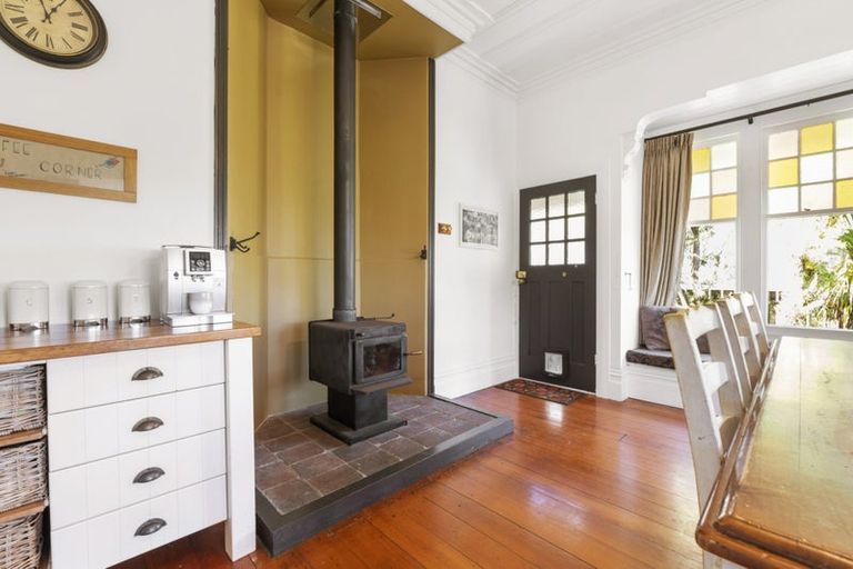 Photo of property in 9 Remu Place, Greenhithe, Auckland, 0632