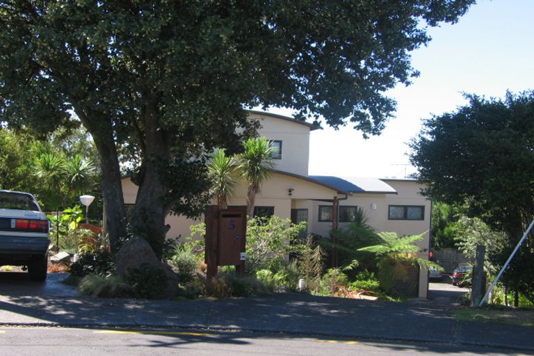 Photo of property in 5 Currey Crescent, Milford, Auckland, 0620