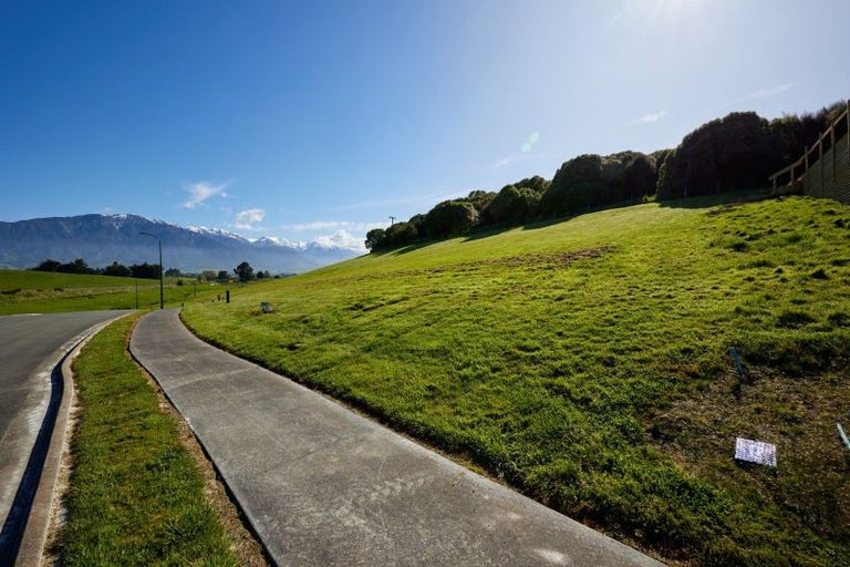 Photo of property in 9 Knowles Crescent, Kaikoura Flat, Kaikoura, 7371