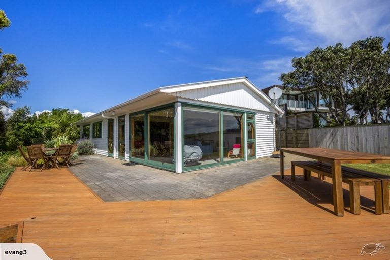 Photo of property in 21 Taupo Crescent, Plimmerton, Porirua, 5026