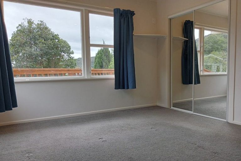 Photo of property in 52 Ngahere Street, Stokes Valley, Lower Hutt, 5019