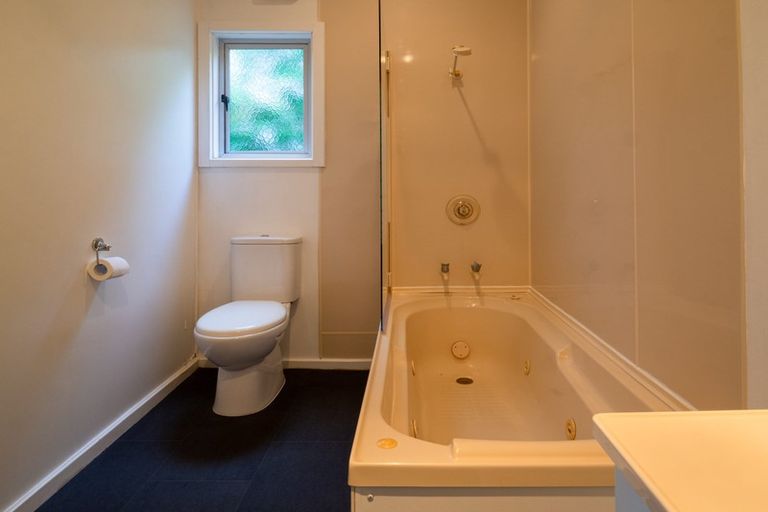 Photo of property in 41 Greenacres Street, Macandrew Bay, Dunedin, 9014