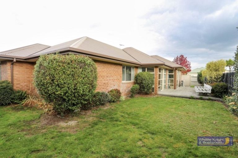 Photo of property in 25 Havana Gardens, Shirley, Christchurch, 8052