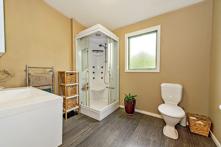 Photo of property in 13 Bridge Street, Southbridge, 7602