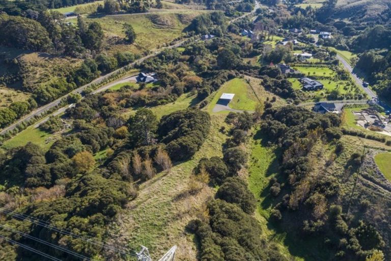 Photo of property in 62 Kingsdale Park Drive, Aokautere, Palmerston North, 4471