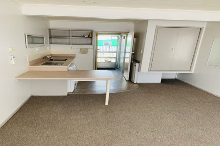 Photo of property in 2/376 Kennedy Road, Pirimai, Napier, 4112