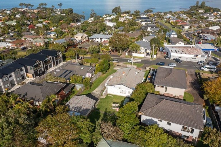 Photo of property in 4 Auld Street, Torbay, Auckland, 0630