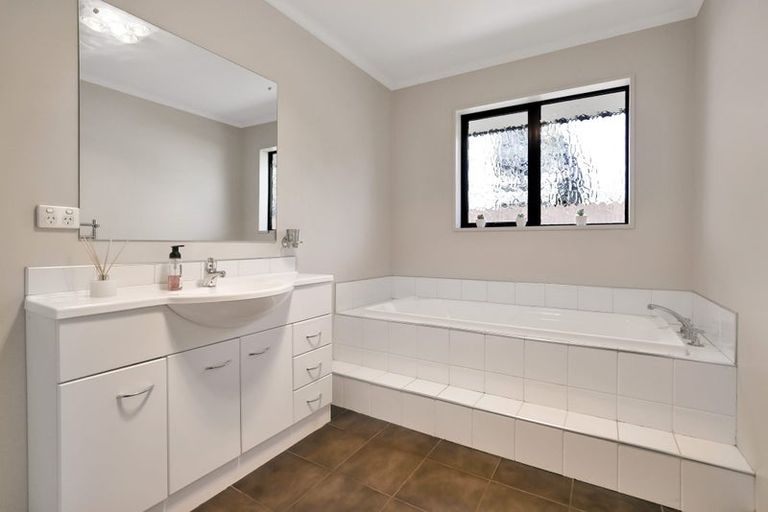 Photo of property in 22 Anne Street, Tinwald, Ashburton, 7700