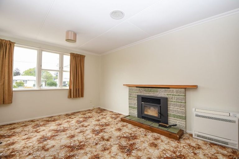 Photo of property in 18 Taverner Street, Carterton, 5713