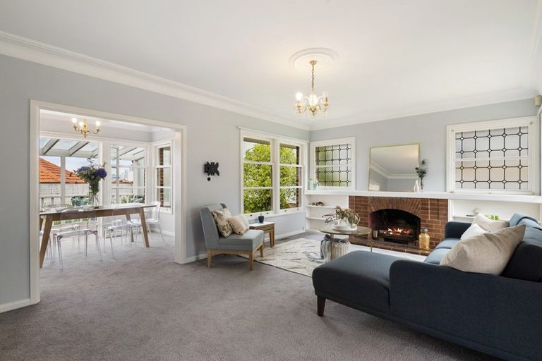 Photo of property in 31 Norwood Road, Bayswater, Auckland, 0622