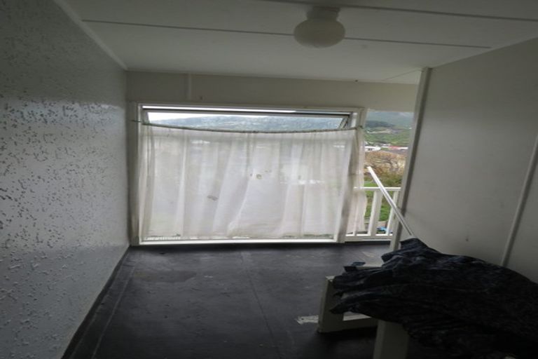 Photo of property in 34 Roberts Street, Tawa, Wellington, 5028