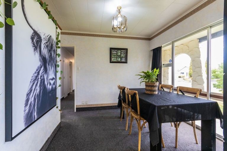 Photo of property in 16 Kimberley Grove, Westbrook, Palmerston North, 4412