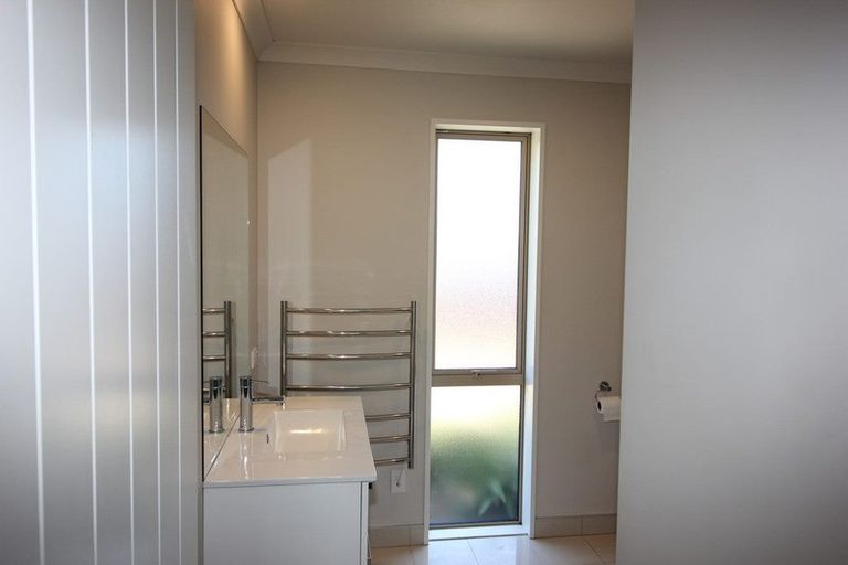 Photo of property in 16 Rossall Crescent, Rolleston, 7615