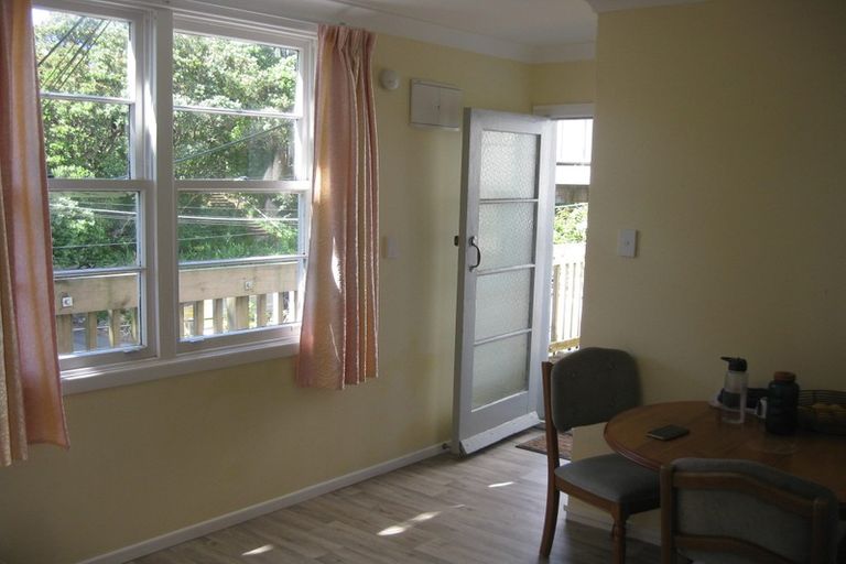 Photo of property in 196 Glenmore Street, Northland, Wellington, 6012