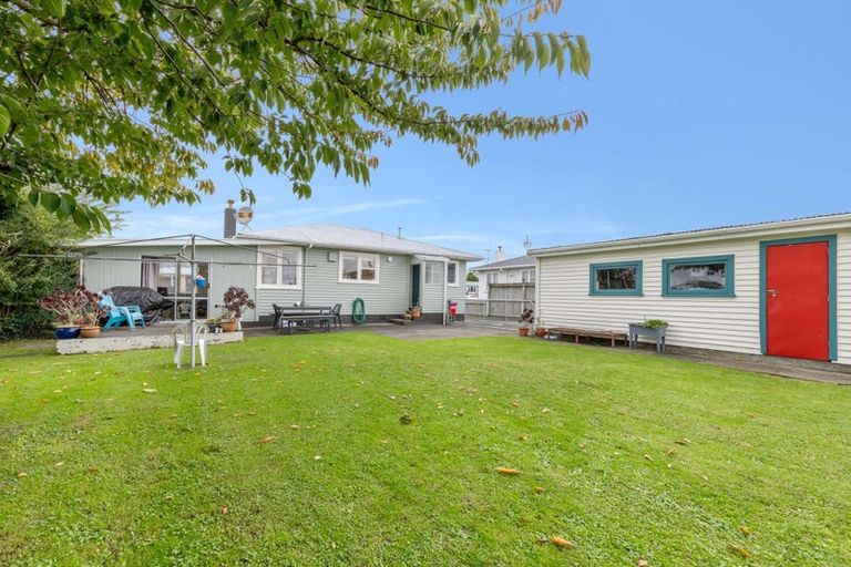 Photo of property in 27 Ferguson Street, Levin, 5510