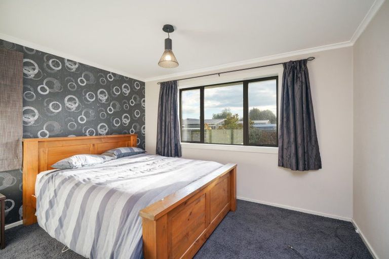 Photo of property in 71 Thornhill Street, Rockdale, Invercargill, 9812