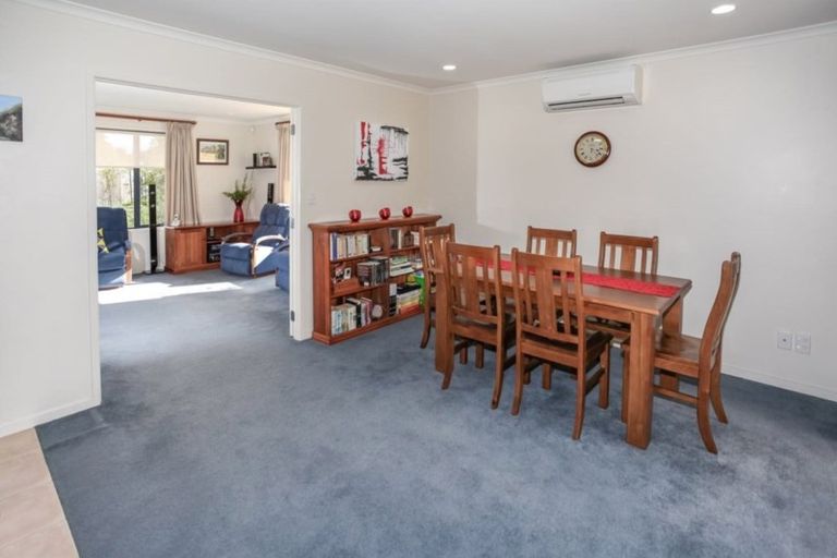 Photo of property in 98 Reynolds Road, Pukekohe, 2120