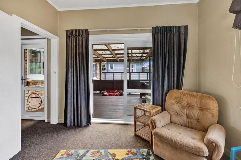 Photo of property in 29 Brookes Terrace, Waitara, 4320
