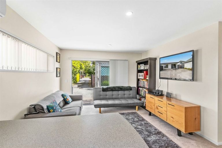Photo of property in 2/24 Forth Street, Richmond, Christchurch, 8013