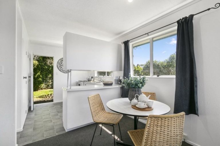 Photo of property in 291b Dowse Drive, Maungaraki, Lower Hutt, 5010