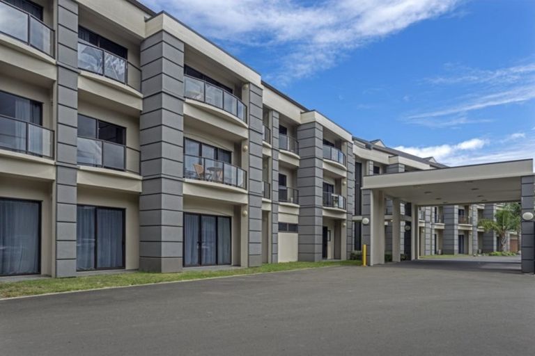 Photo of property in 111/2 Reads Quay, Gisborne, 4010