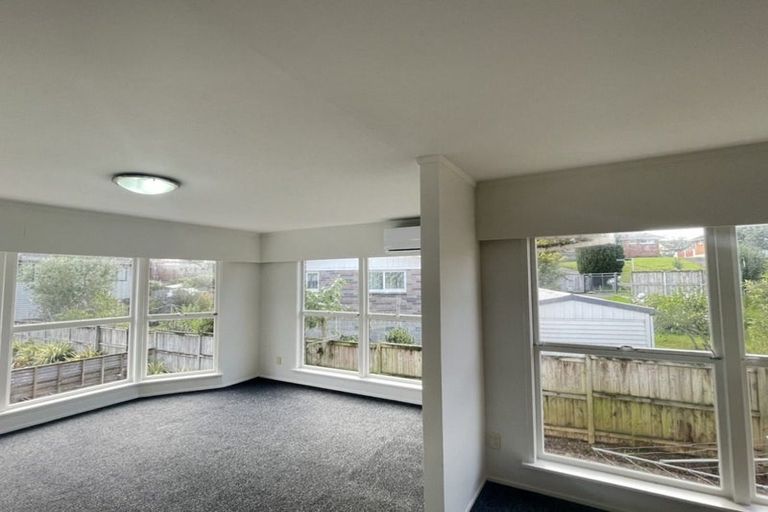 Photo of property in 30 Ramillies Place, Glenfield, Auckland, 0629