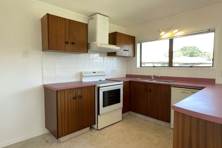 Photo of property in 1/29 Rapallo Place, Farm Cove, Auckland, 2012