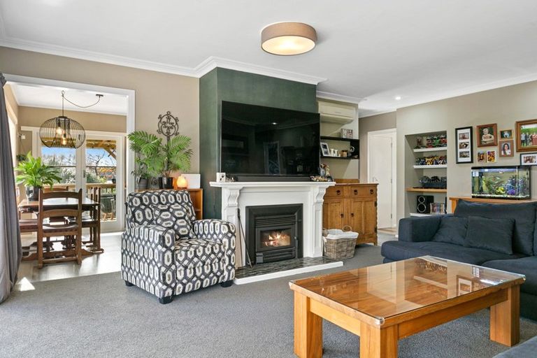 Photo of property in 62 Matuku Street, Two Mile Bay, Taupo, 3330