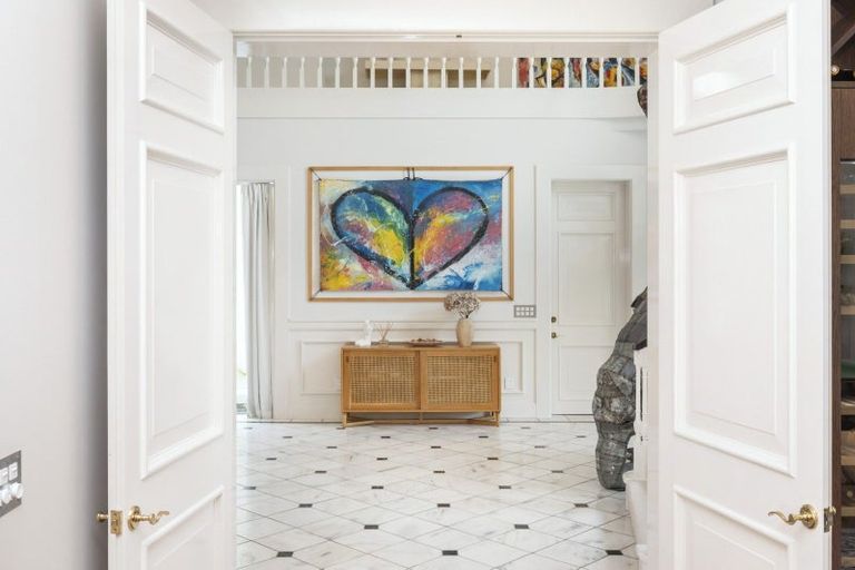 Photo of property in 93 Carlton Mill Road, Merivale, Christchurch, 8014