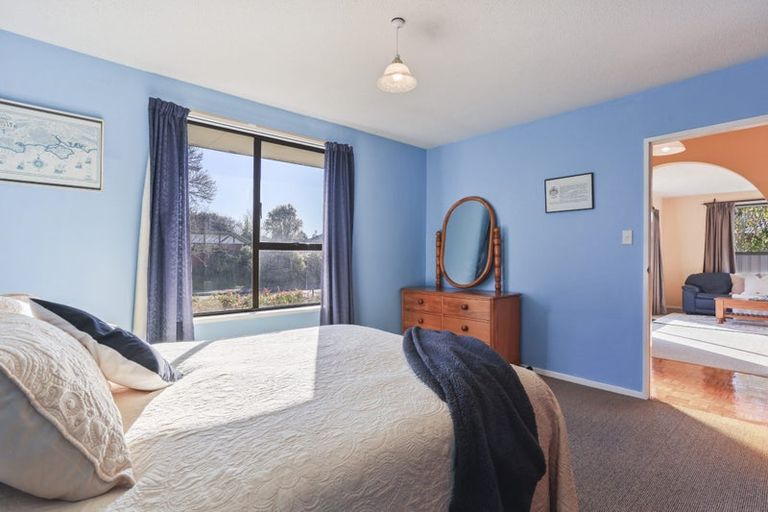 Photo of property in 3 Manson Place, Russley, Christchurch, 8042