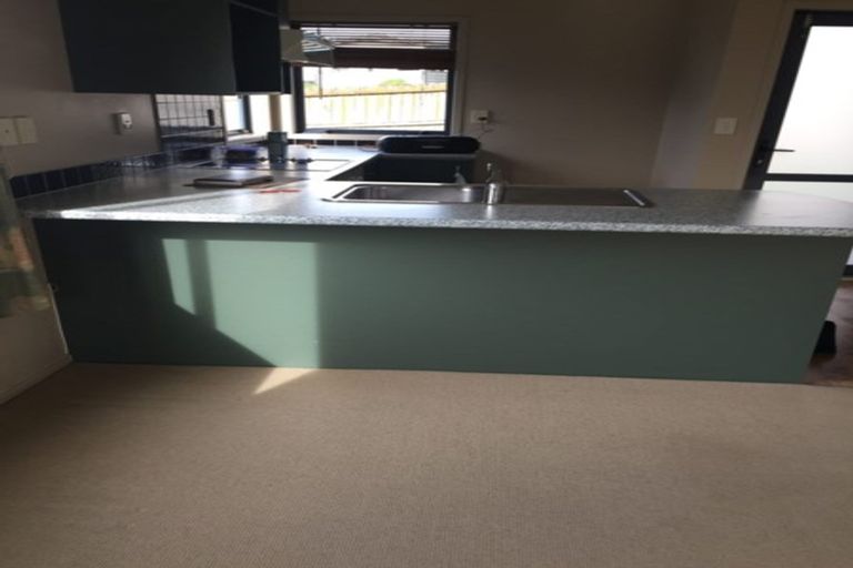 Photo of property in 35 Malaspina Place, Papatoetoe, Auckland, 2025