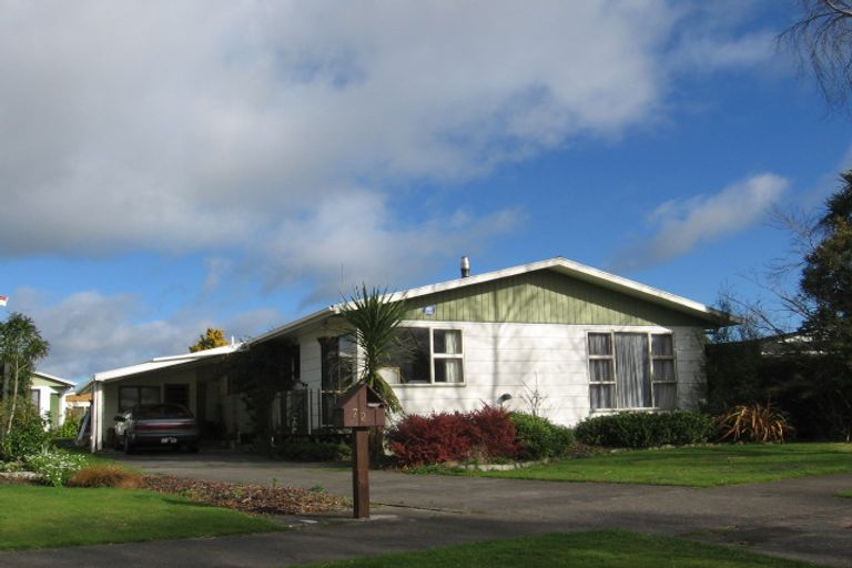 Photo of property in 72 Sherwill Street, Feilding, 4702