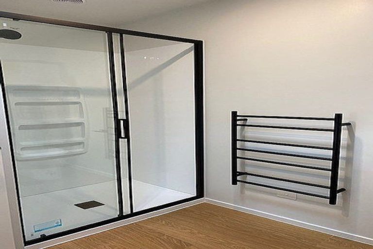 Photo of property in 9/20 James Laurie Street, Henderson, Auckland, 0612