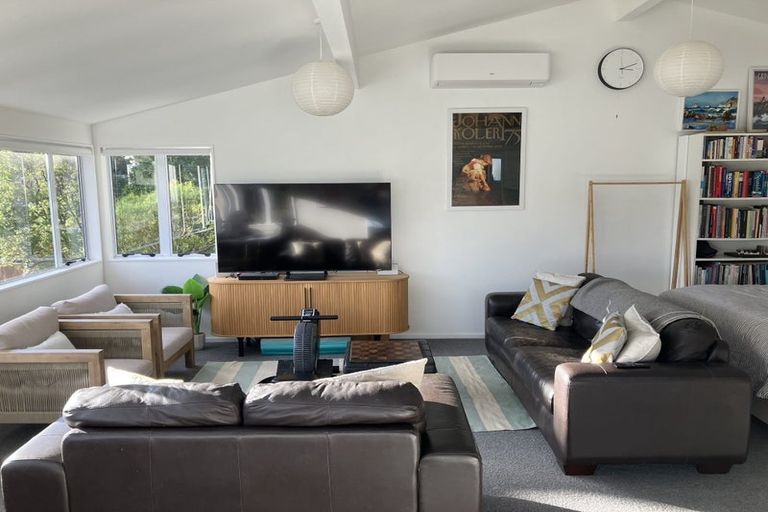 Photo of property in 50 Delhi Crescent, Khandallah, Wellington, 6035