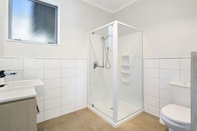 Photo of property in 69 Mackay Drive, Greenhithe, Auckland, 0632