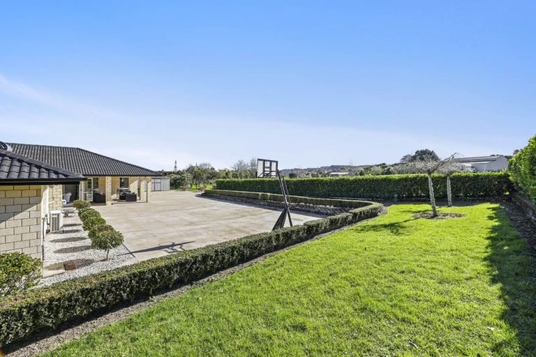 Photo of property in 289 Old North Road, Kumeu, 0892