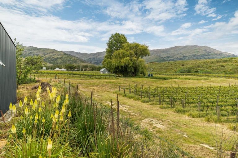 Photo of property in 26 Domain Road, Bannockburn, Cromwell, 9384