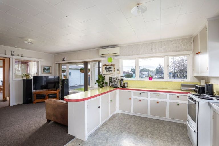 Photo of property in 120 Cutfield Road, Westown, New Plymouth, 4310