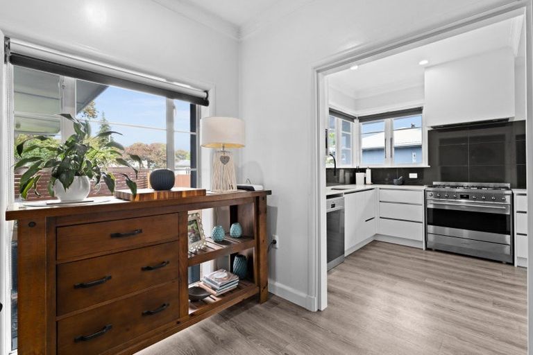 Photo of property in 11 Tom Parker Avenue, Marewa, Napier, 4110