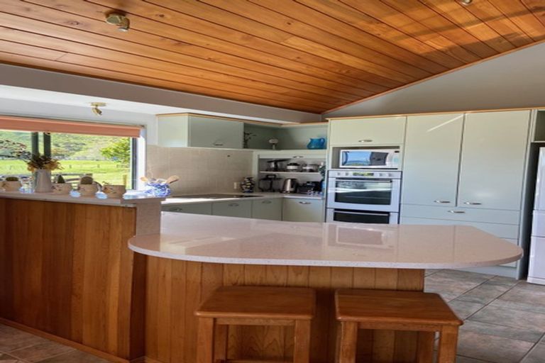 Photo of property in 1479 Clevedon Kawakawa Road, Kawakawa Bay, Papakura, 2585