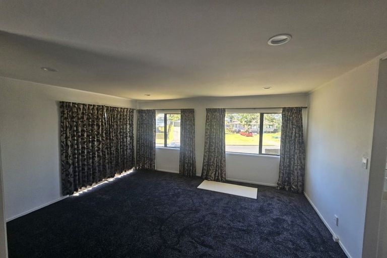 Photo of property in 16 Limond Street, Randwick Park, Auckland, 2105