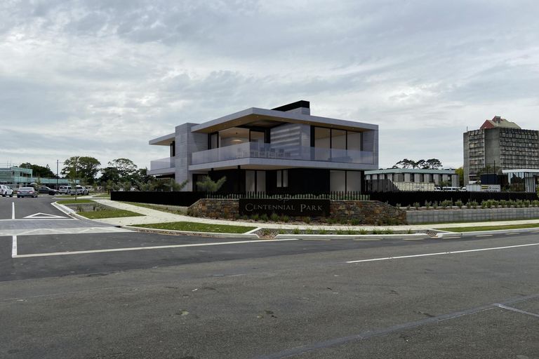 Photo of property in 2 Te Ara Lane, Hokowhitu, Palmerston North, 4410