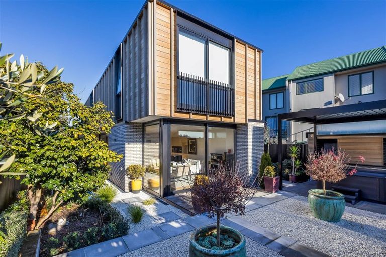 Photo of property in 79 Andover Street, Merivale, Christchurch, 8014