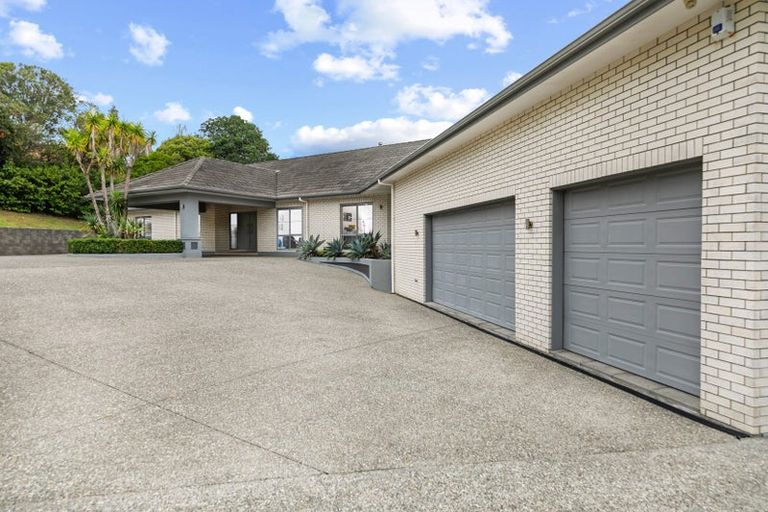 Photo of property in 7 Burgundy Park Avenue, Henderson, Auckland, 0612