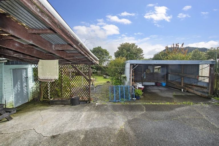 Photo of property in 94 George Street, Hikurangi, 0114