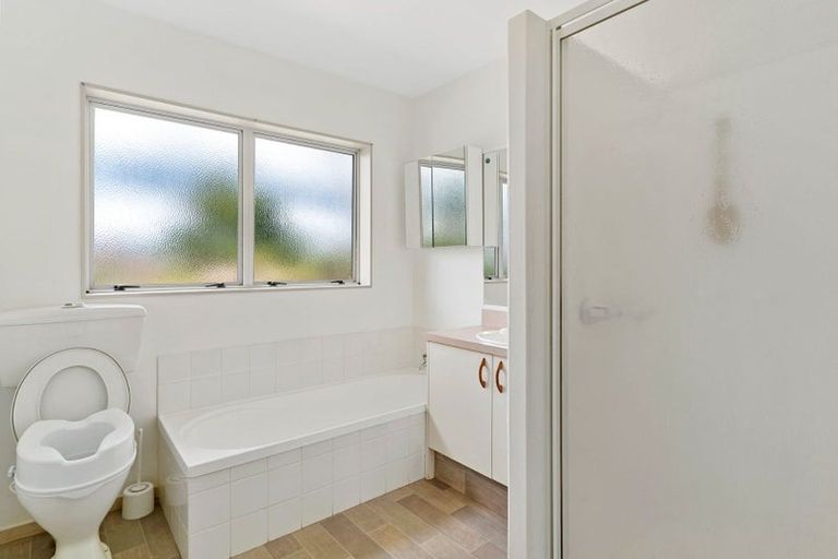 Photo of property in 35 Romana Crescent, Papamoa Beach, Papamoa, 3118