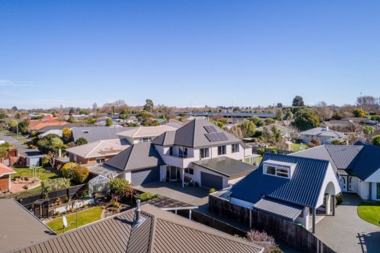 Photo of property in 7 Goodall Place, Redwood, Christchurch, 8051