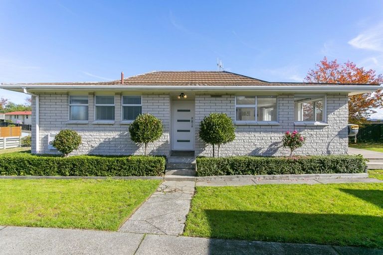 Photo of property in 52 Marshall Avenue, Richmond Heights, Taupo, 3330